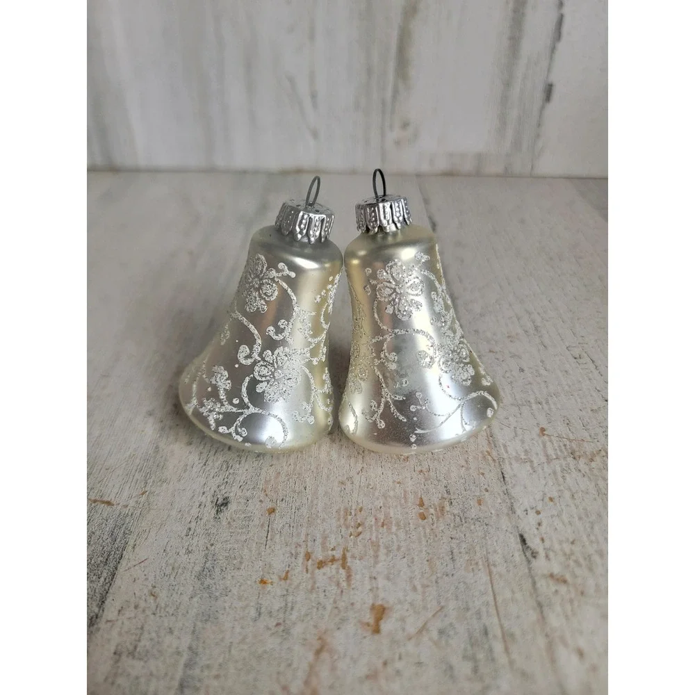 Vintage glitter white glass bell ornament Xmas swirl set home decor